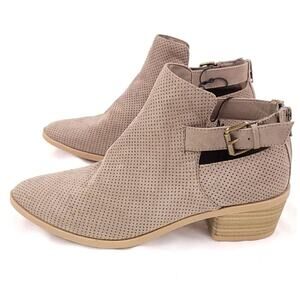 Dolce Vita tan suede Ankle Booties Boots shoes western chunky heel 8.5 shoes